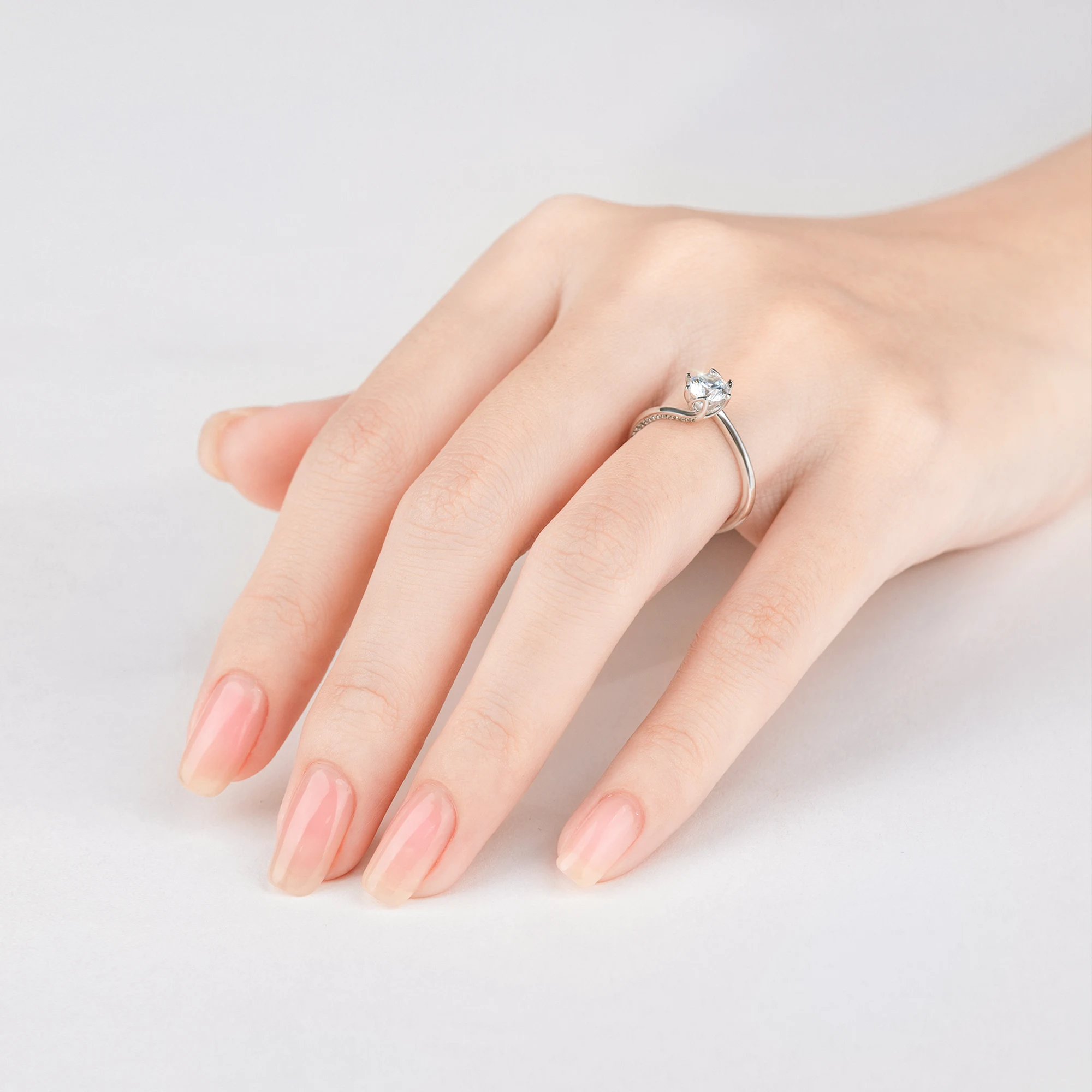 Nhẫn đính hôn Kim cương Lune Ray NCH1425 6